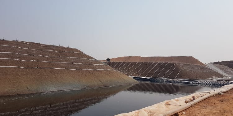 Minería y lixiviación en pilas